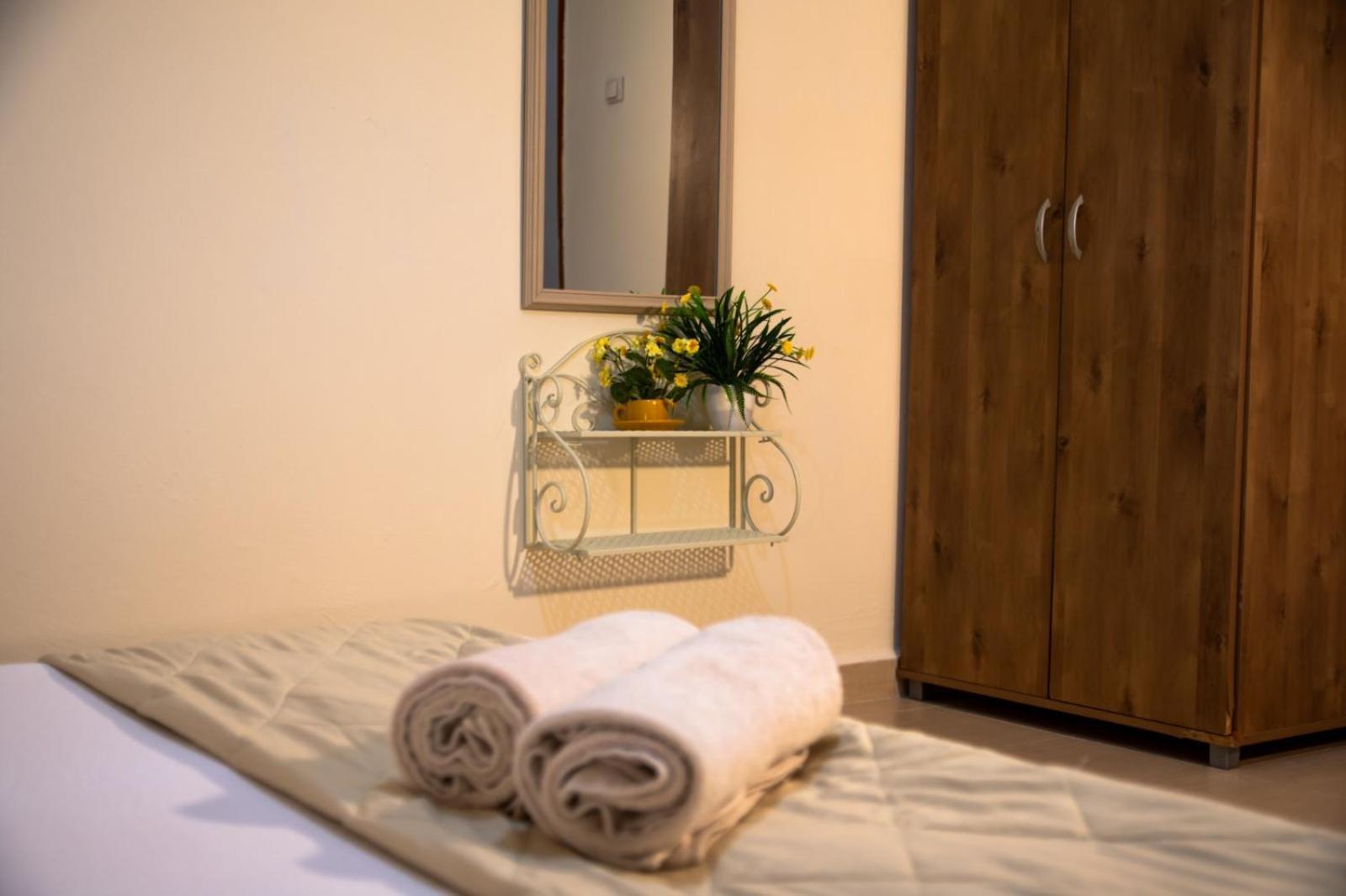אצלנו - בגליל העליון Apartment Qiryat Shemona Ngoại thất bức ảnh